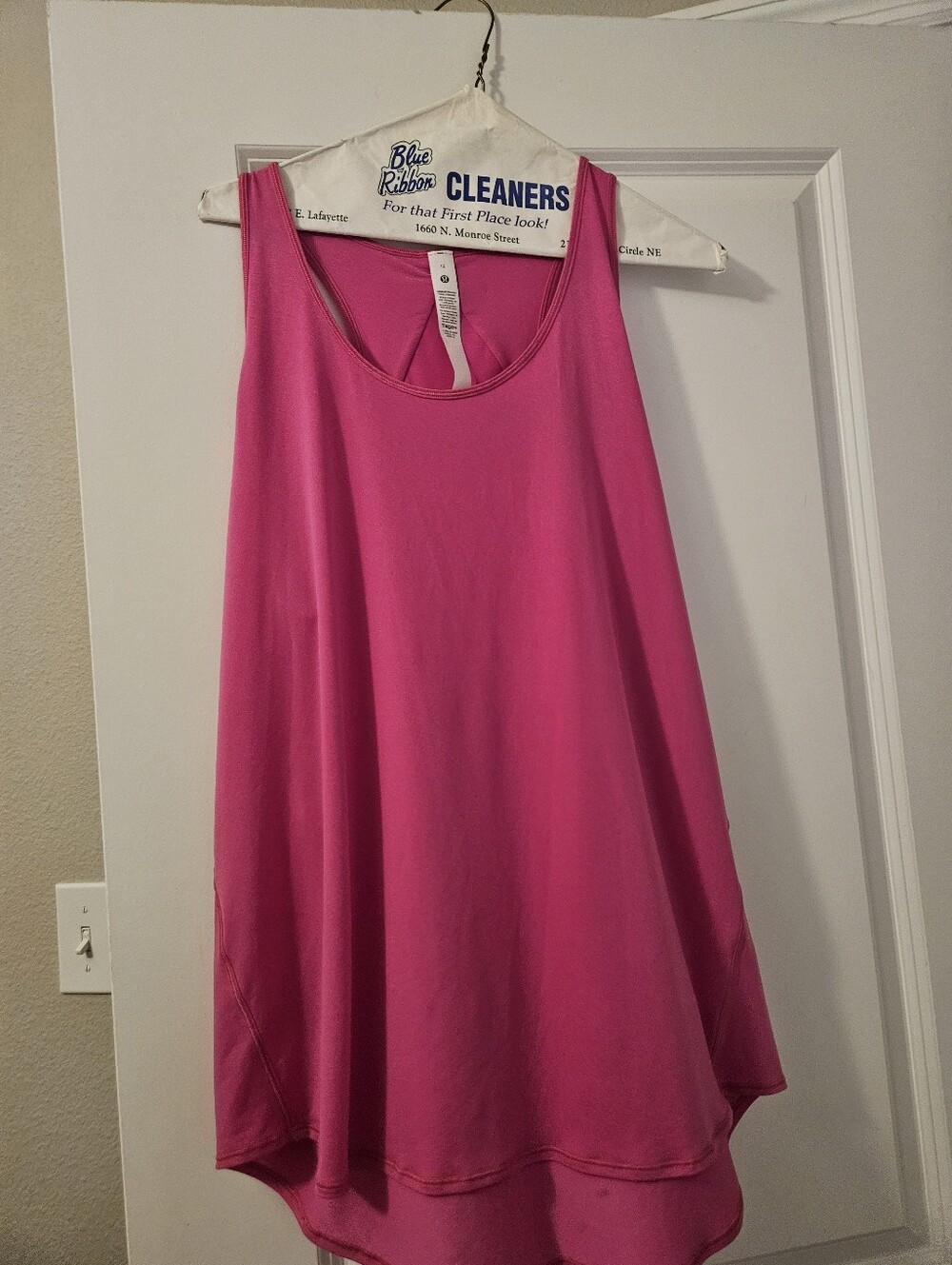 NWT's lululemon athletica Bright Pink Flow Tank